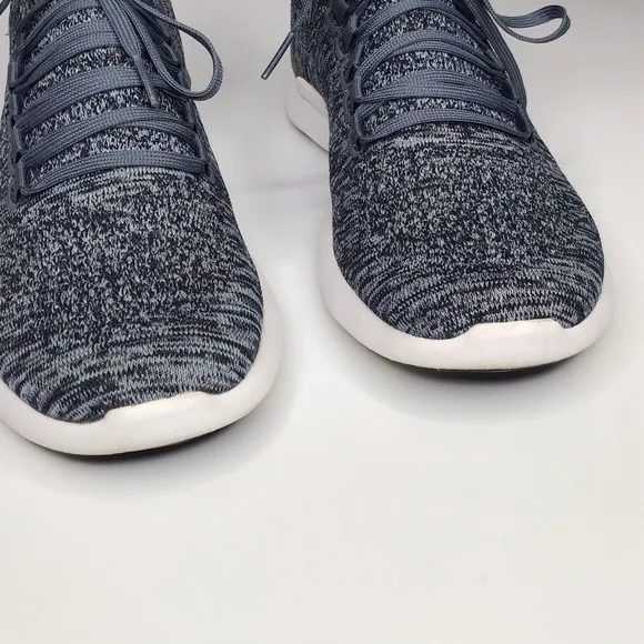 APL TechLoom Breeze in Blue.