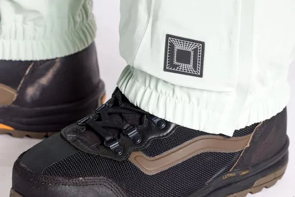 Axial Pant 2023