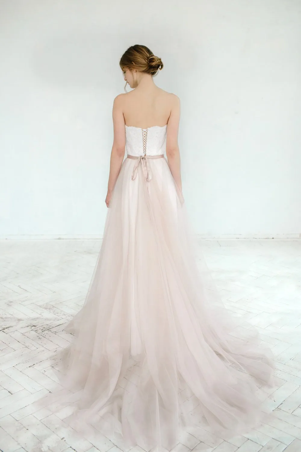 Classic Ball Gown Sweetheart Wedding Dress
