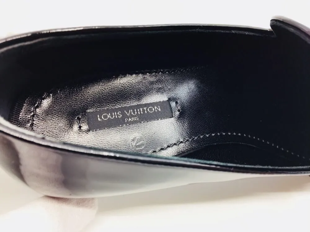 Emblem Loafer