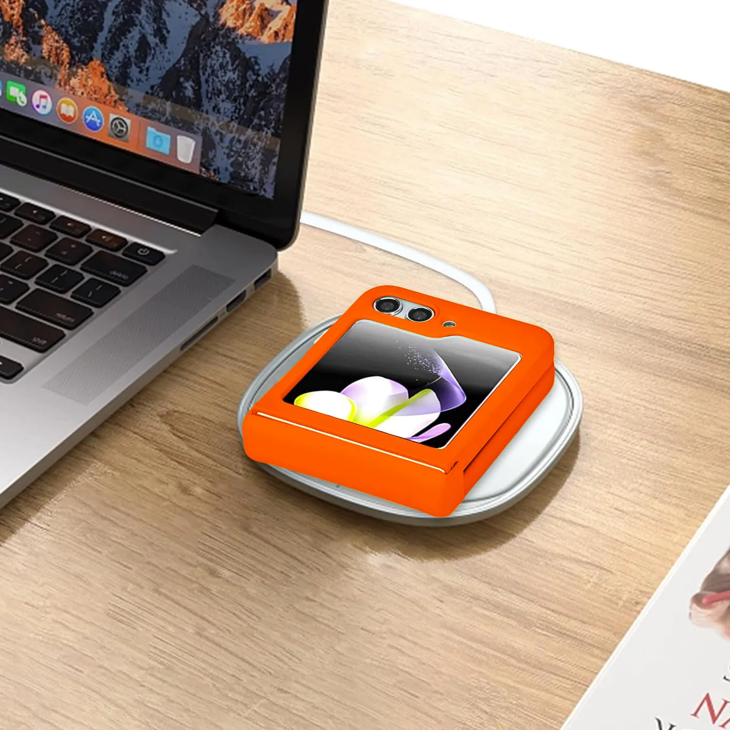 Etui Soft do Samsung Galaxy Z Flip 5 - Pomarańczowy