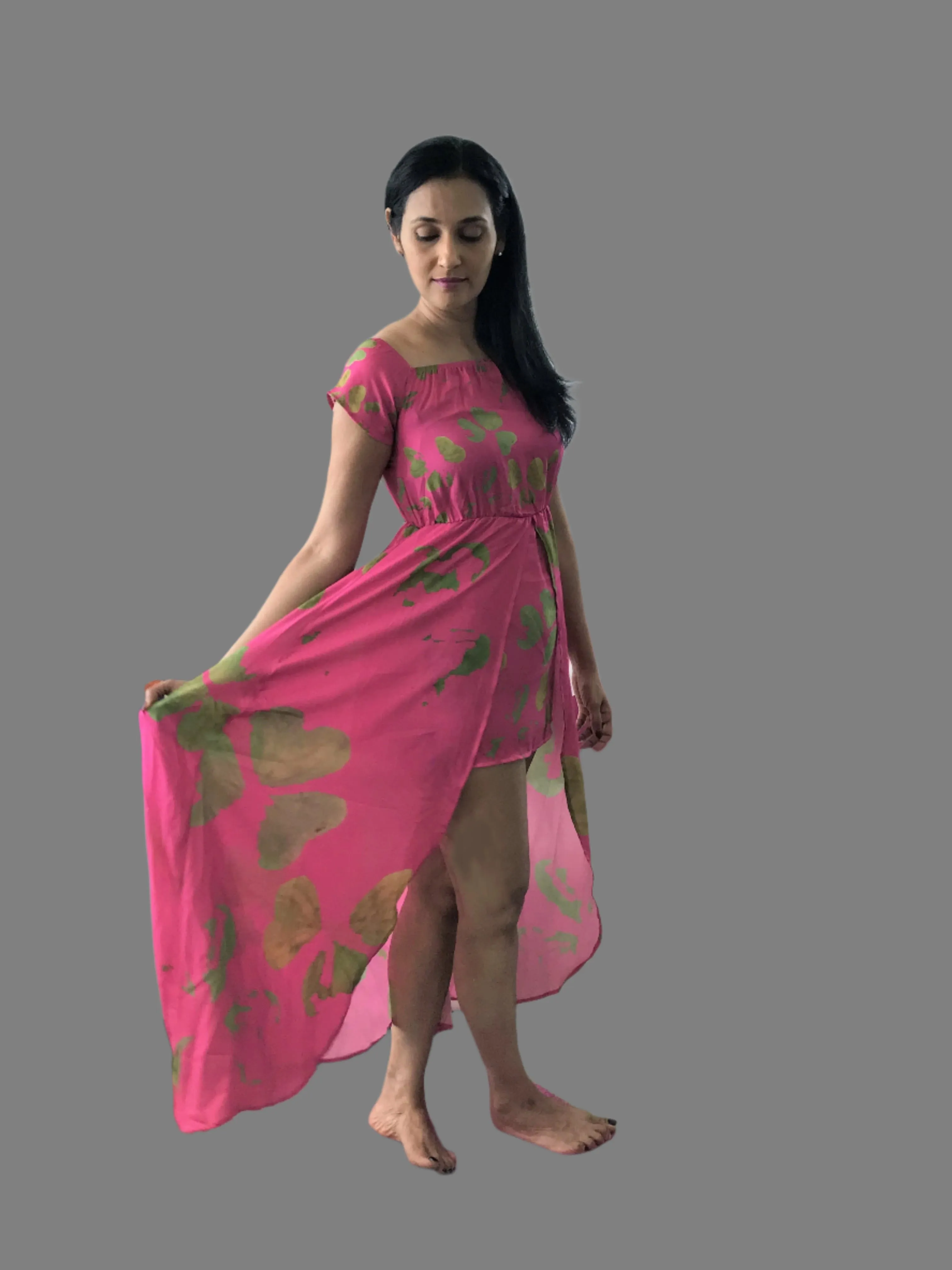 Gold Clover Fuchsia Off-Shoulder Mini With Trail