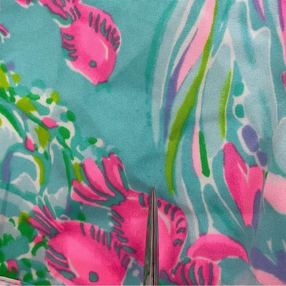 Lilly Pulitzer LIKE NEW Luxletic Ocean Trail 4” Woven Short Rare Colorway Pink M