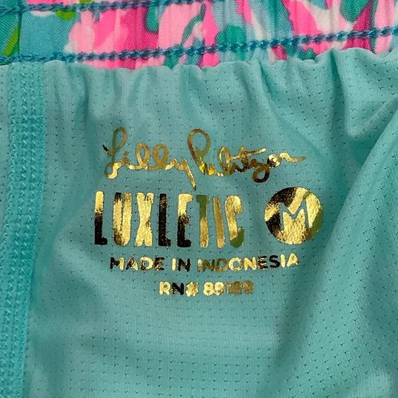 Lilly Pulitzer LIKE NEW Luxletic Ocean Trail 4” Woven Short Rare Colorway Pink M