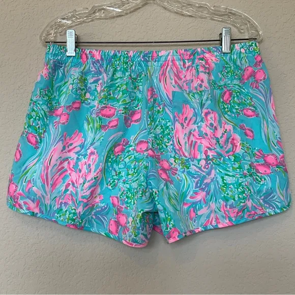 Lilly Pulitzer LIKE NEW Luxletic Ocean Trail 4” Woven Short Rare Colorway Pink M