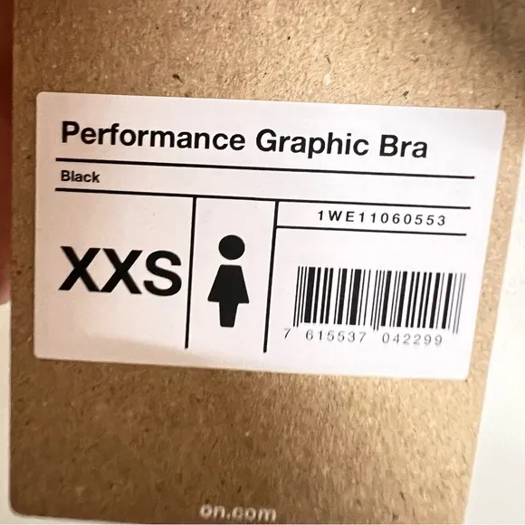 New On Running Performance Graphic Bra in Black XXS D-DD Cup