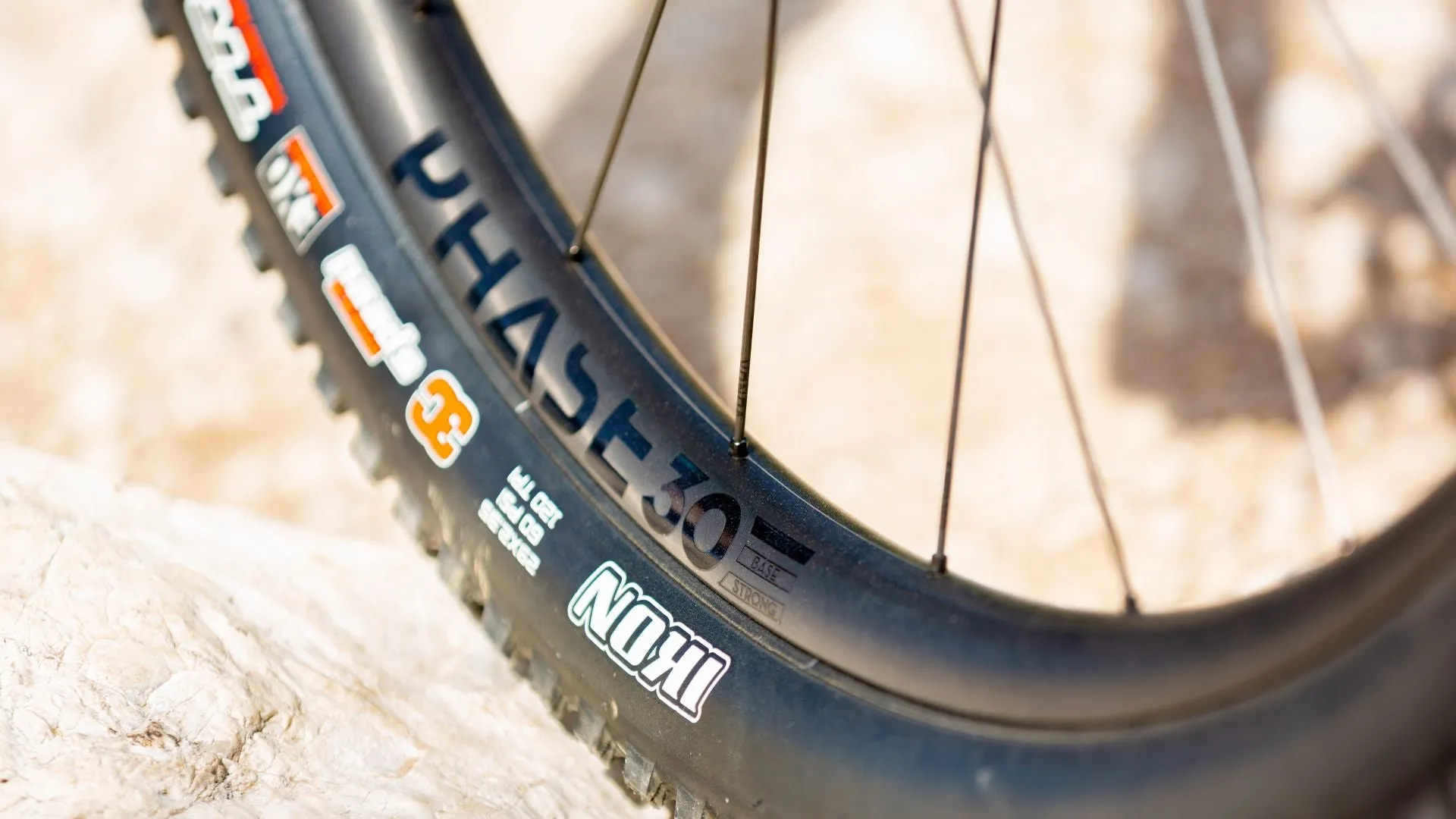 Newmen Vonao Phase 30 Base Rear - Trail