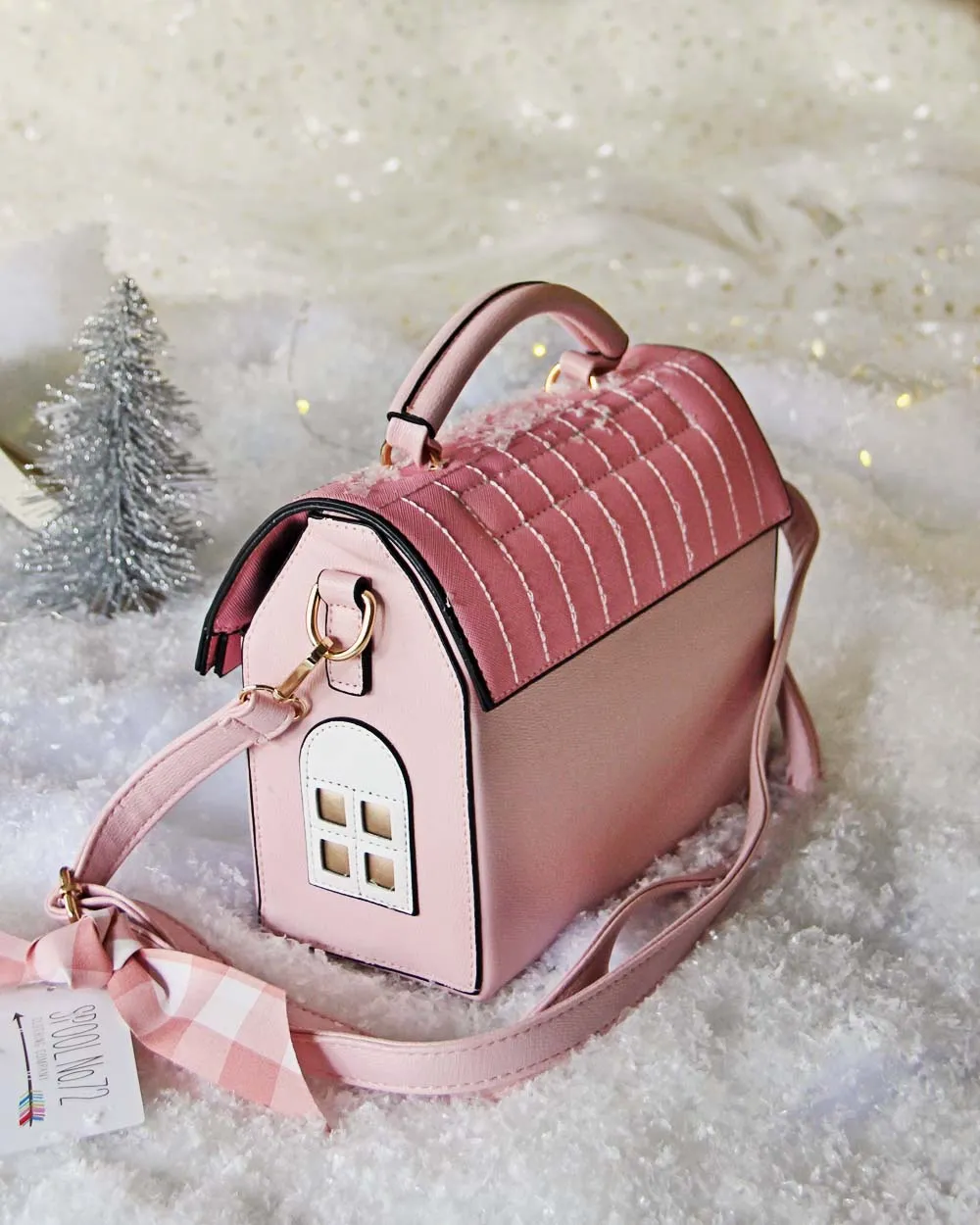 Snowy Cottage Purse