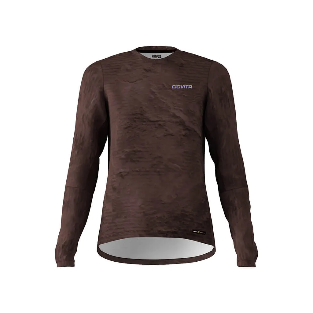 Women's AE Long Sleeve Trail Tee (Coffee)
