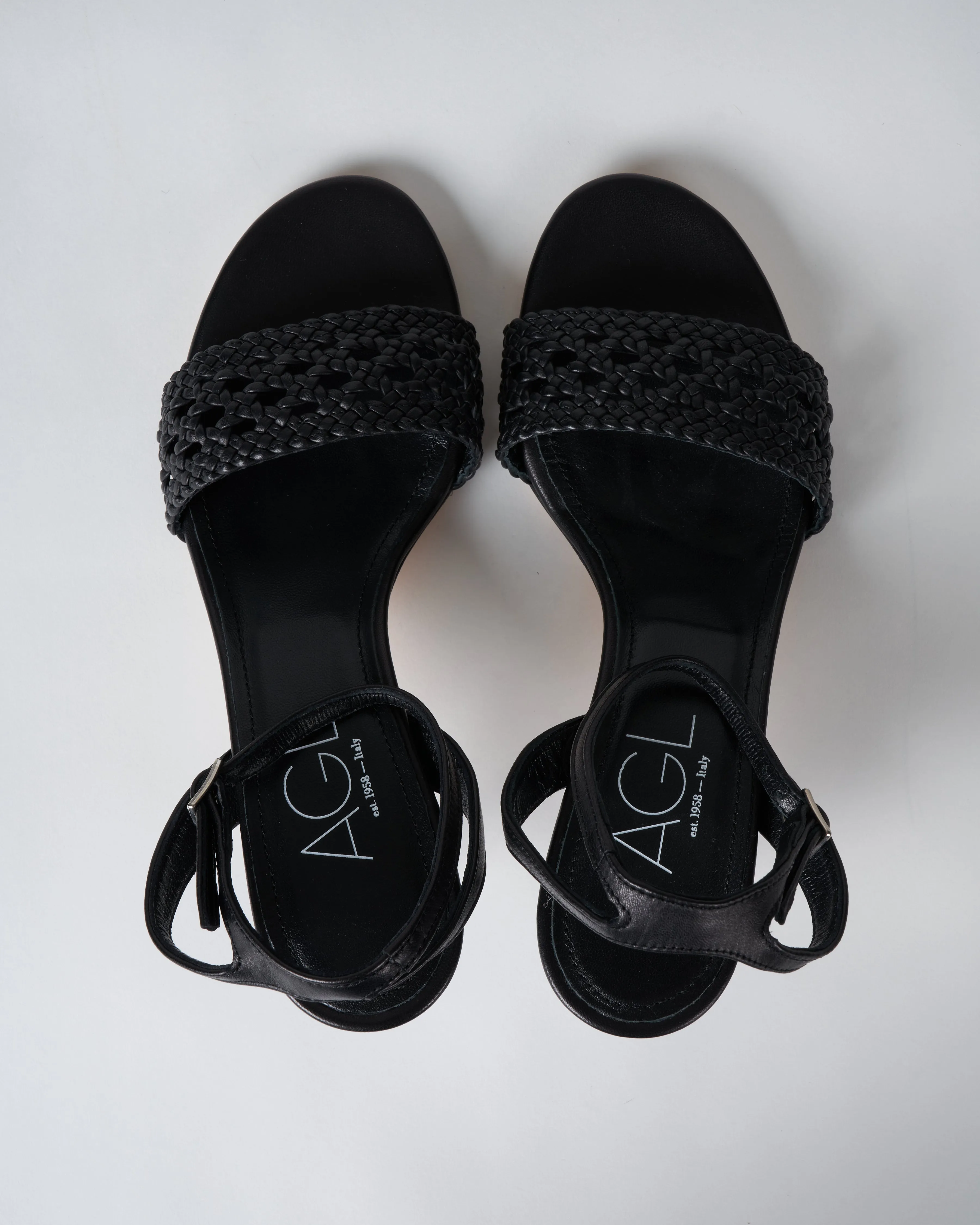 woven soft sandal - nero