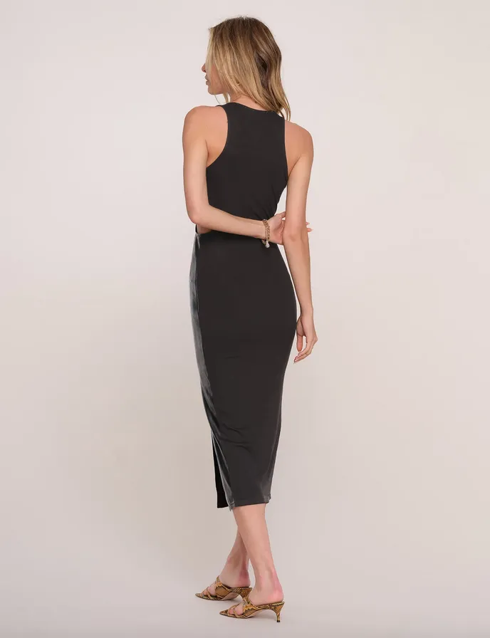 Yura Dress